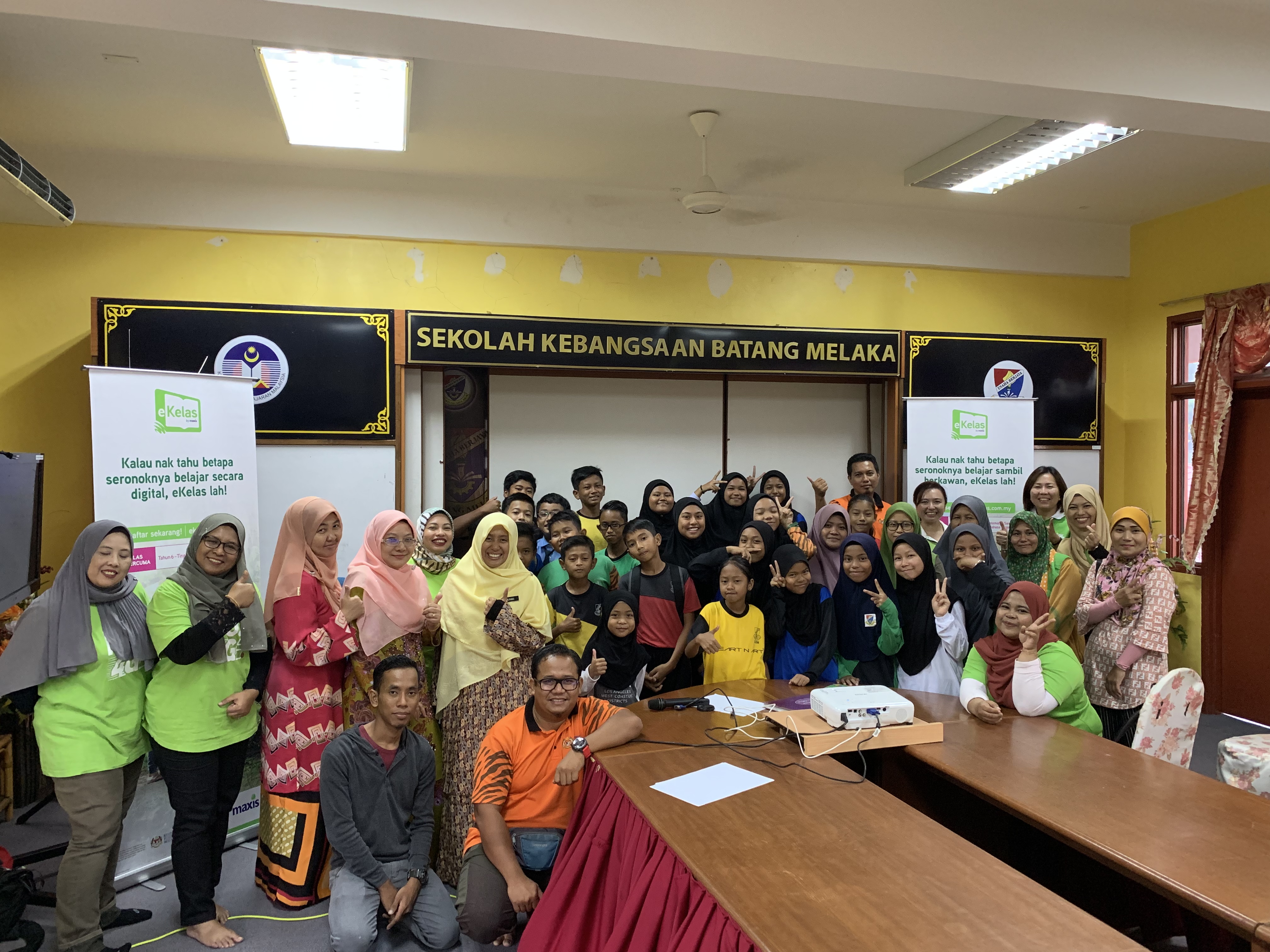 Maxis reaches out to more students with ‘eKelas @ School’