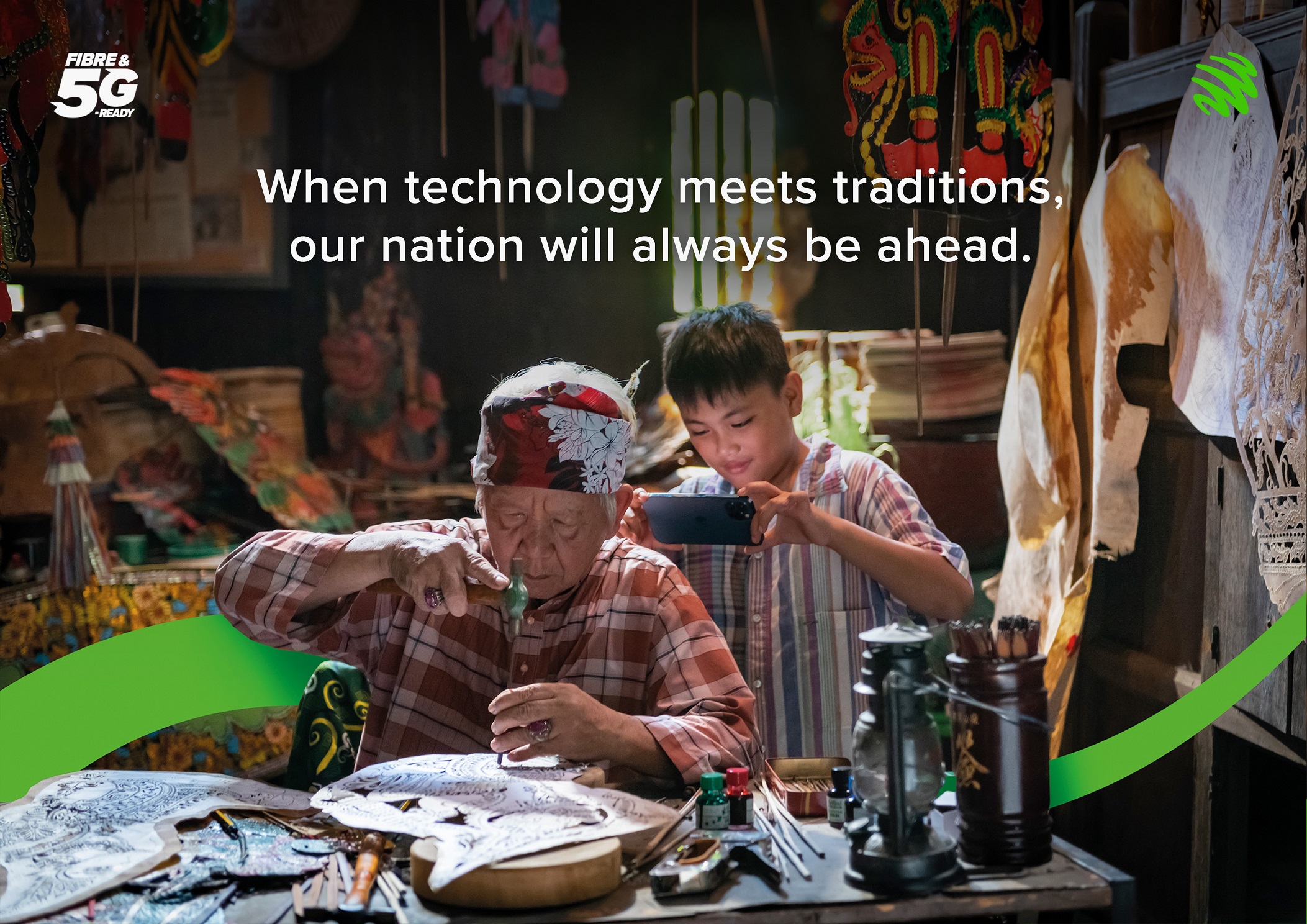 Maxis unveils film capturing traditional art through the power of its network and iPhone 12 Pro