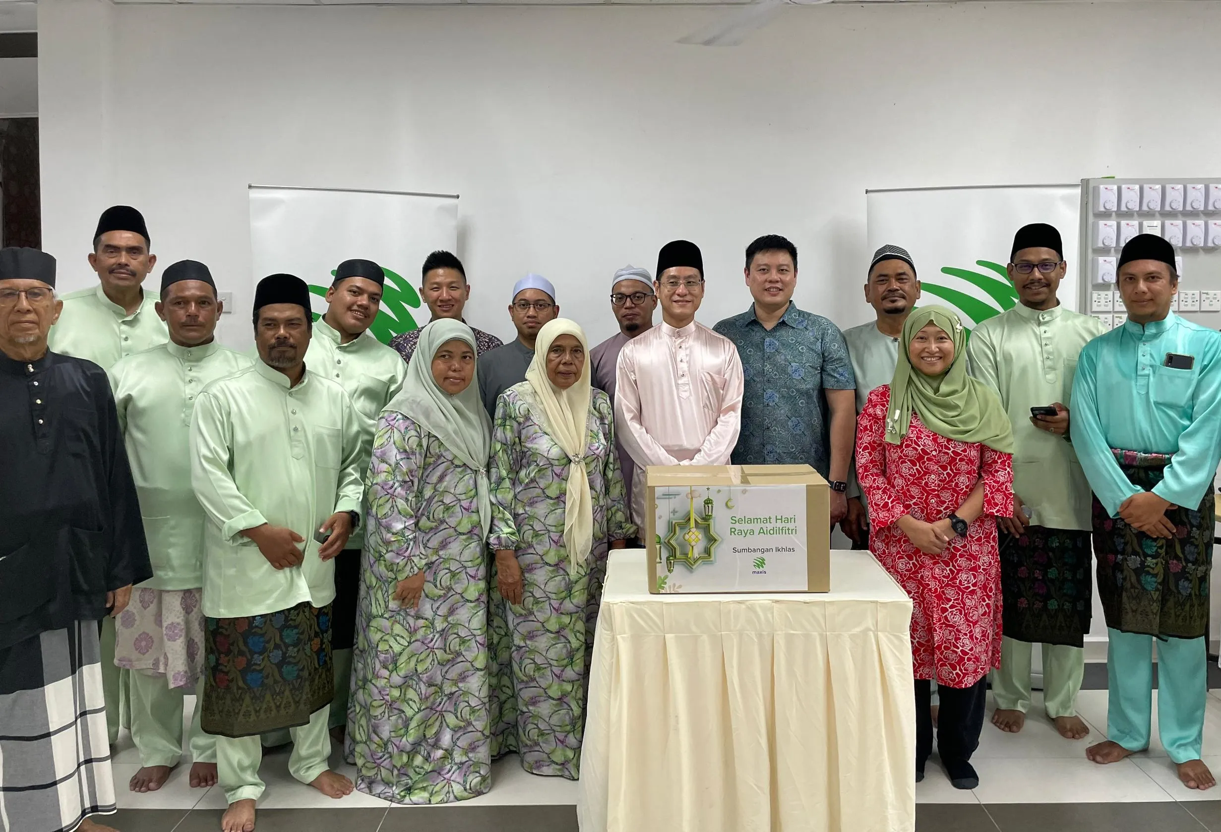 Food Boxes Handover at Tanjung Tokong, Pulau Pinang