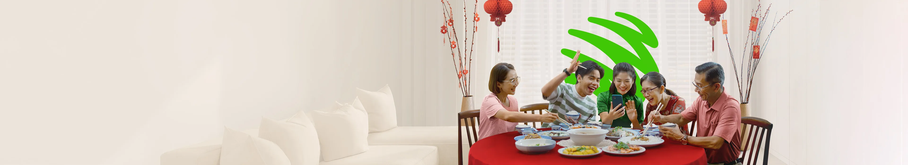Maxis CNY 2025 The Heart of Home
