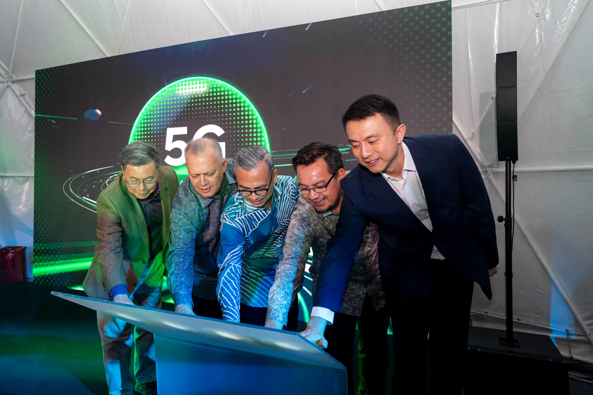 Maxis and Huawei showcase first 5.5G technology trial in Malaysia and Southeast Asia 2
